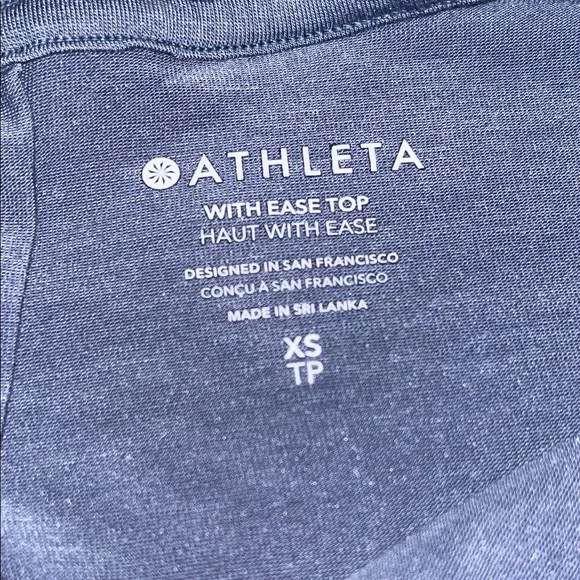 Athleta Women’s Long Sleeve Slate Shirt - Picture 4 of 5